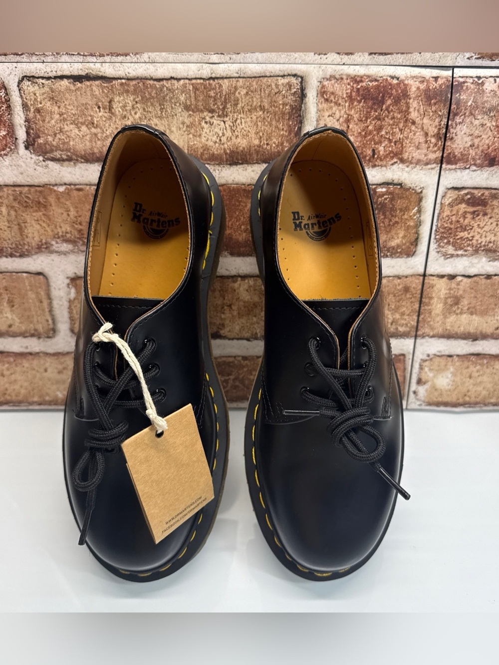 Dr. Martens Oxford Derby Smooth Leather Shoes Men's size 7 (women Sz 8) - Picture 10 of 11